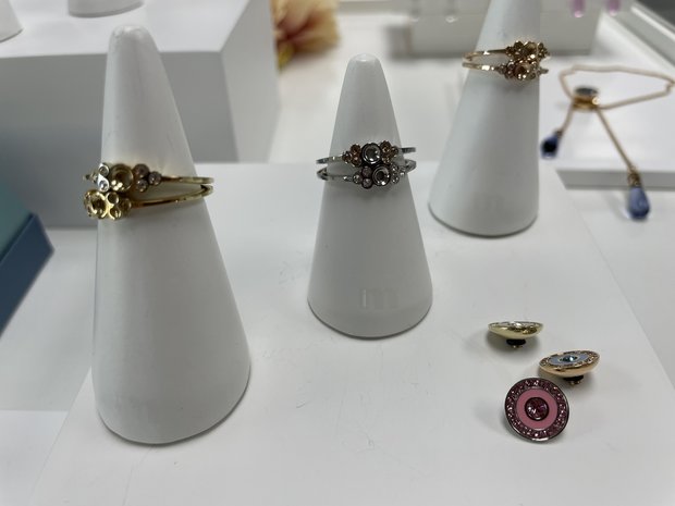 Melano Twisted Thera Ring Rose Goudkleurig - Crystal